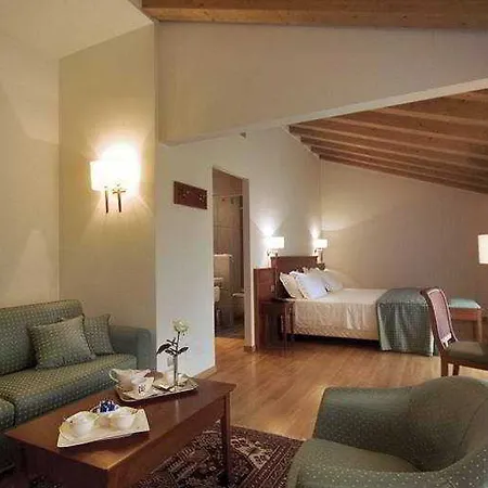 Hotel Clarion River
